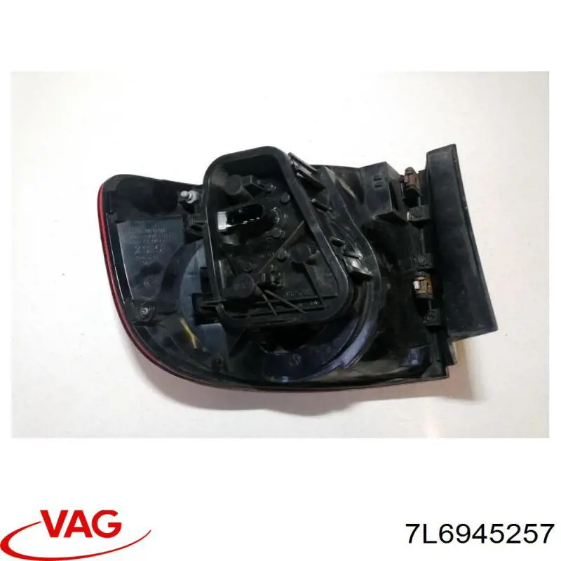 Плата заднего фонаря контактная 7L6945257F VAG