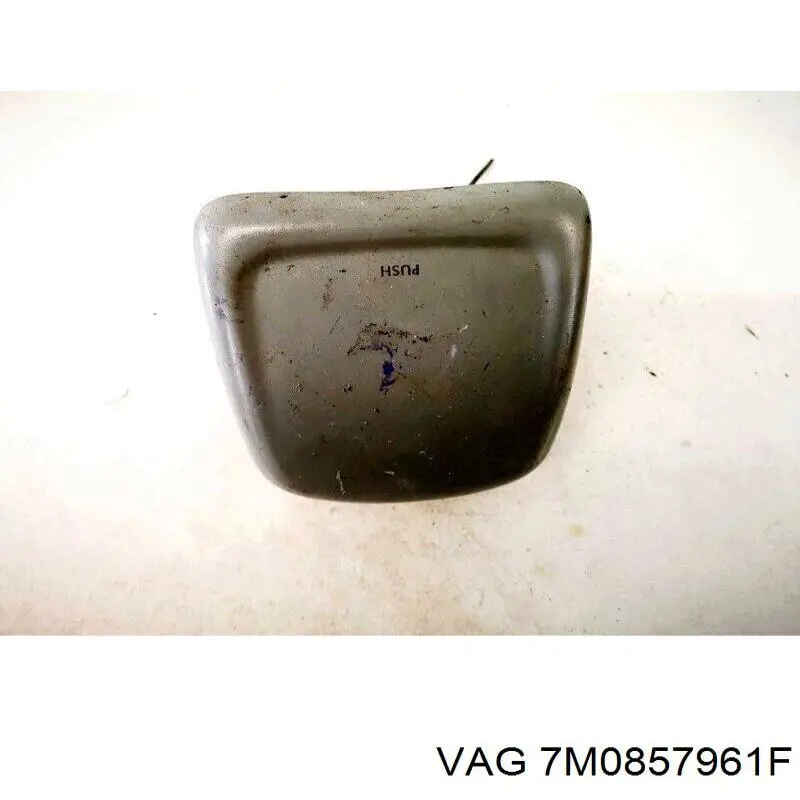 7M0857961F VAG Пепельница центральной консоли