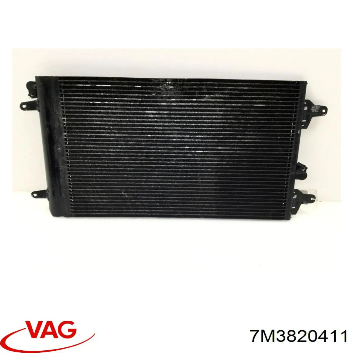 7M3820411 VAG радиатор кондиционера