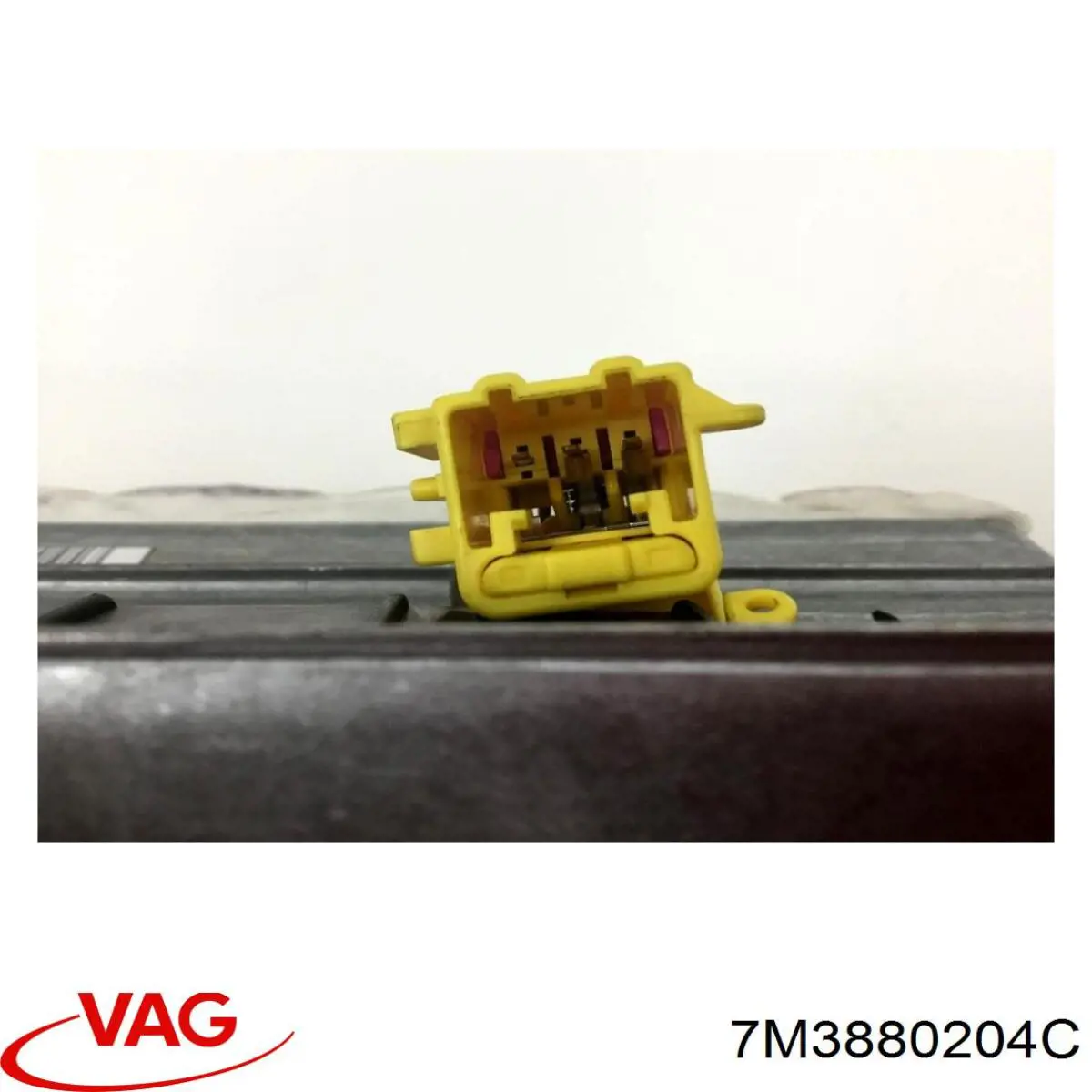 Подушка безопасности (AIRBAG) пассажирская VAG 7M3880204C цена, от 25.42 USD