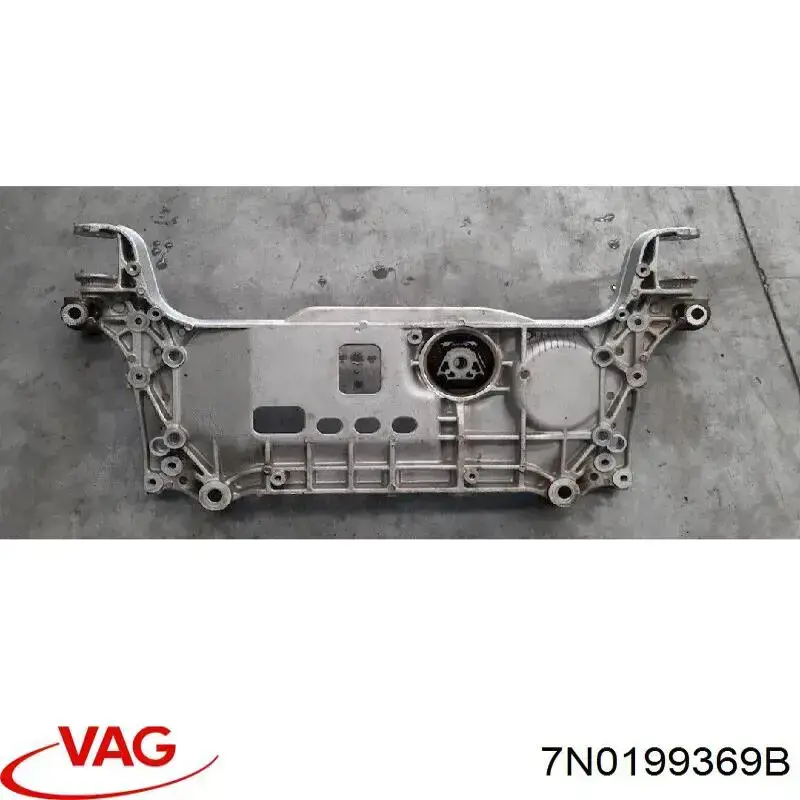 Подрамник передней подвески на Volkswagen Passat B7 362