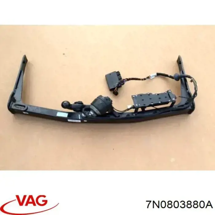 Купить 7N0803880A VAG Буксировочный крюк