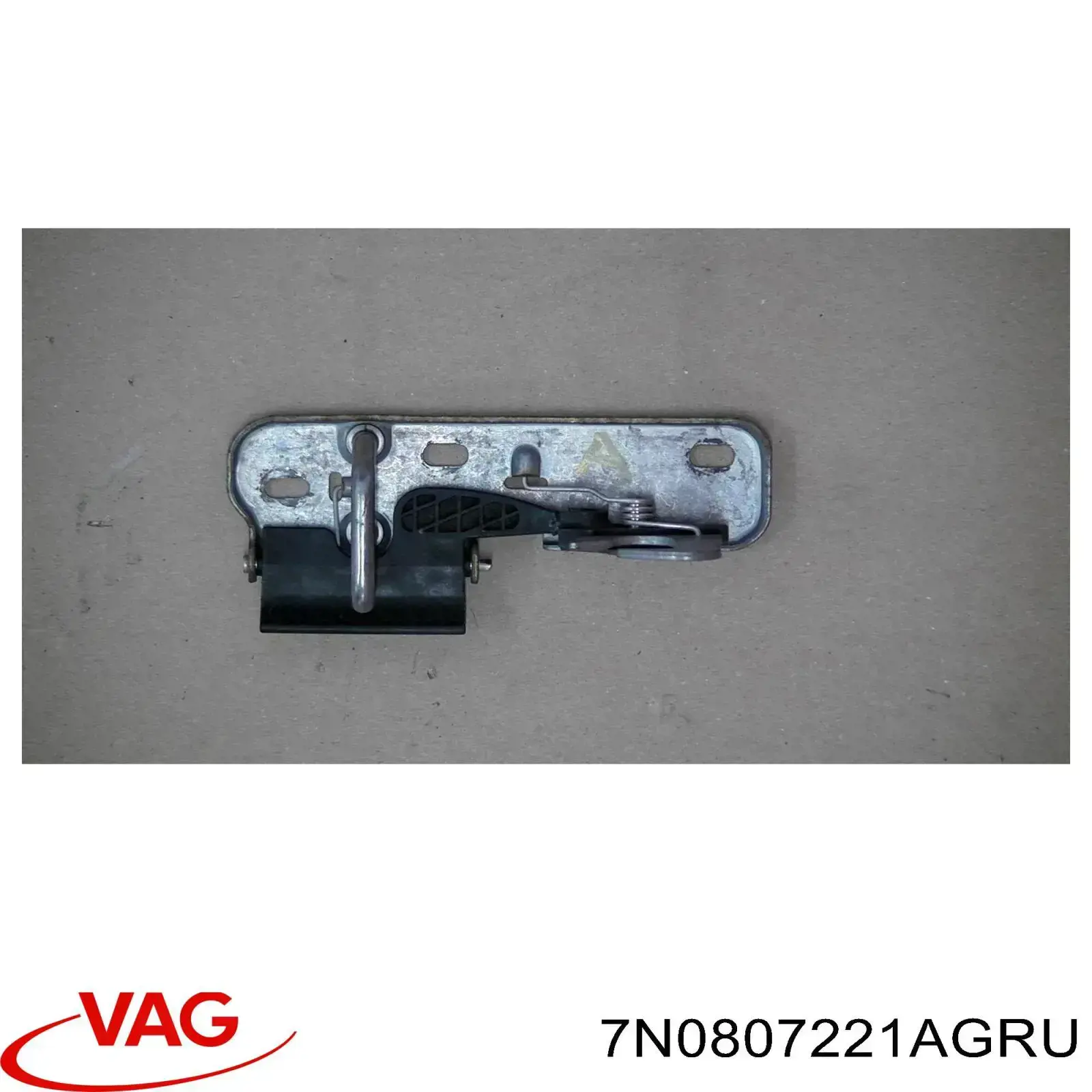 7N0807221AGRU VAG Бампер передний в сборе
