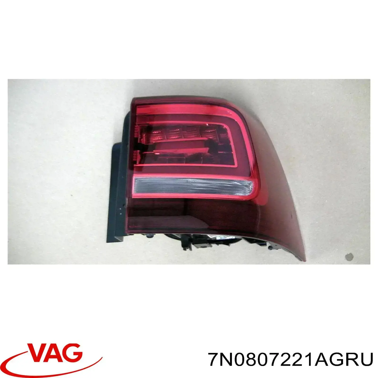 Бампер на авто VAG 7N0807221AGRU цена, от 152.37 USD