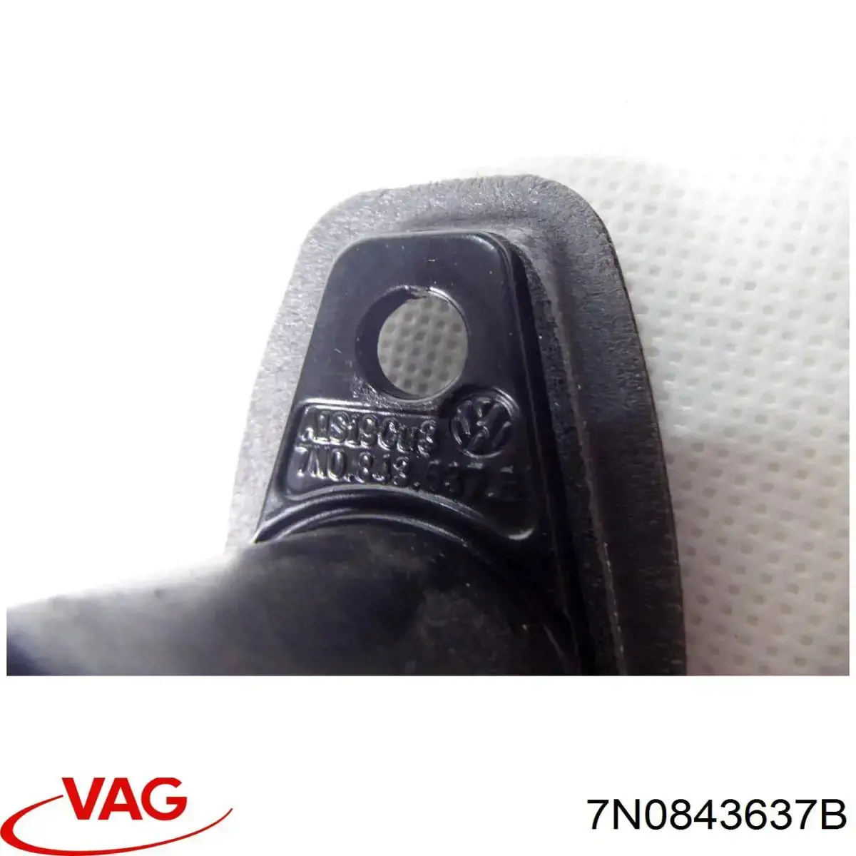  Porsche 7N0843637B цена, от 31.07 USD
