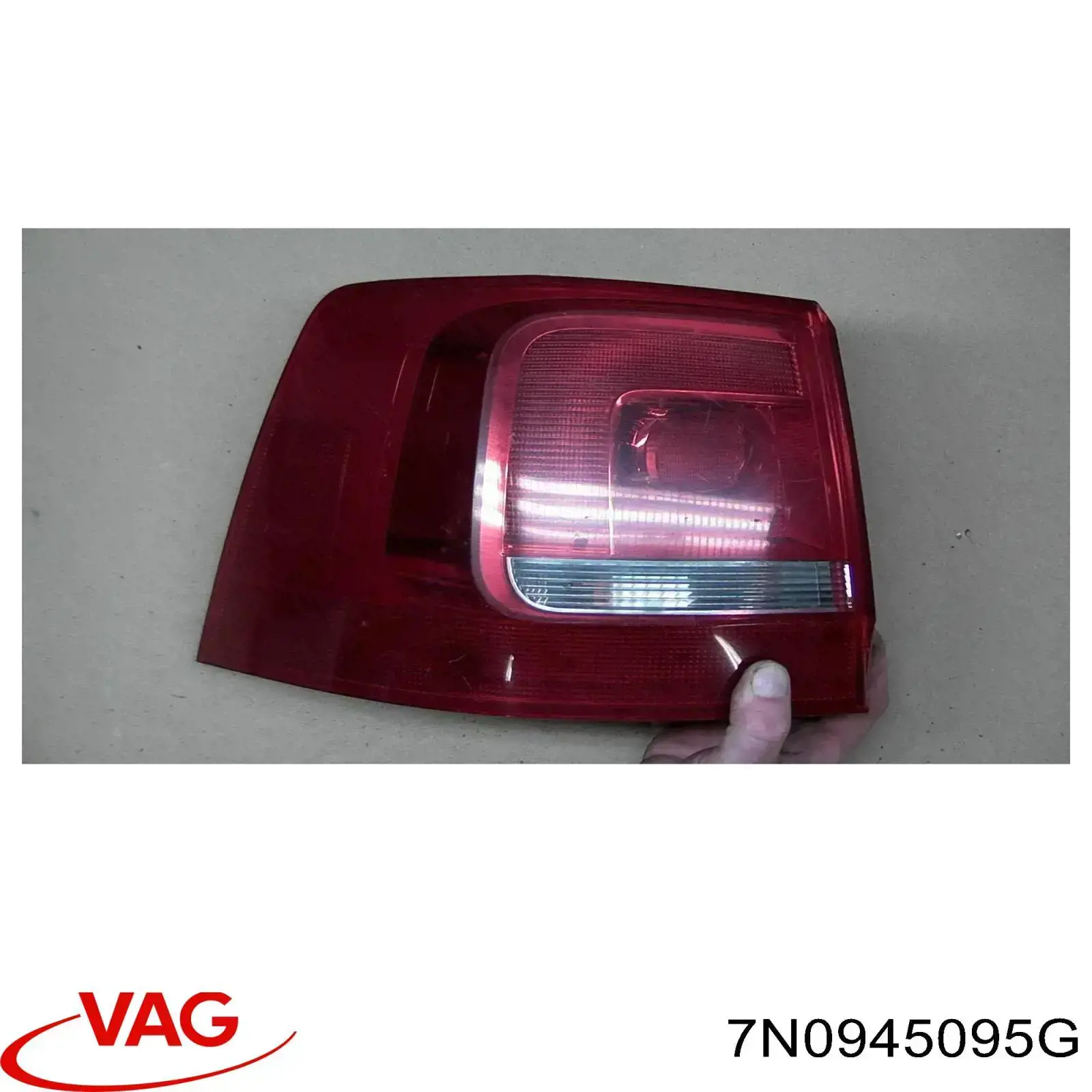 Купить 7N0945095G VAG Стоп задний