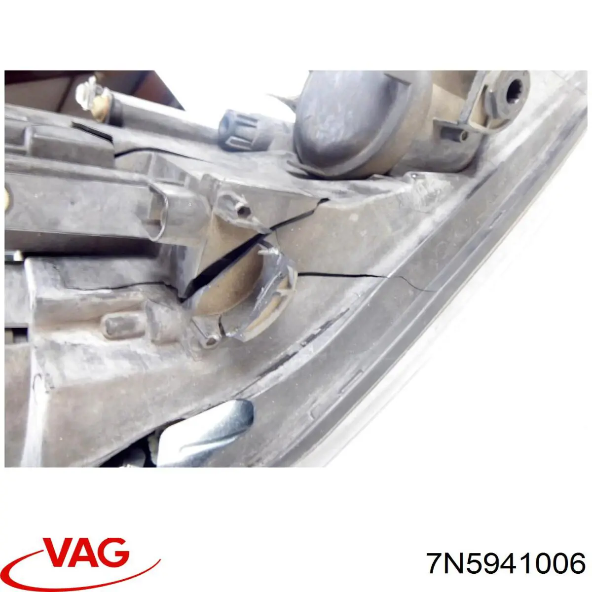 Правая фара 0301243202 Bosch
