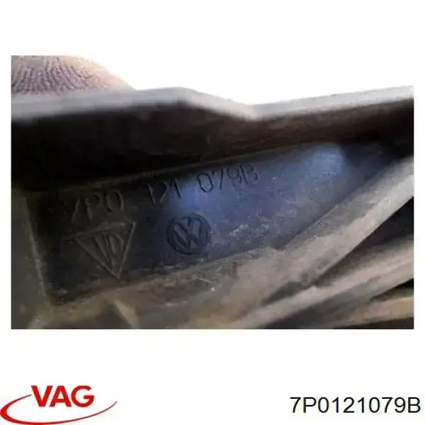 Купить 7P0121079B VAG Подушка крепления радиатора верхняя