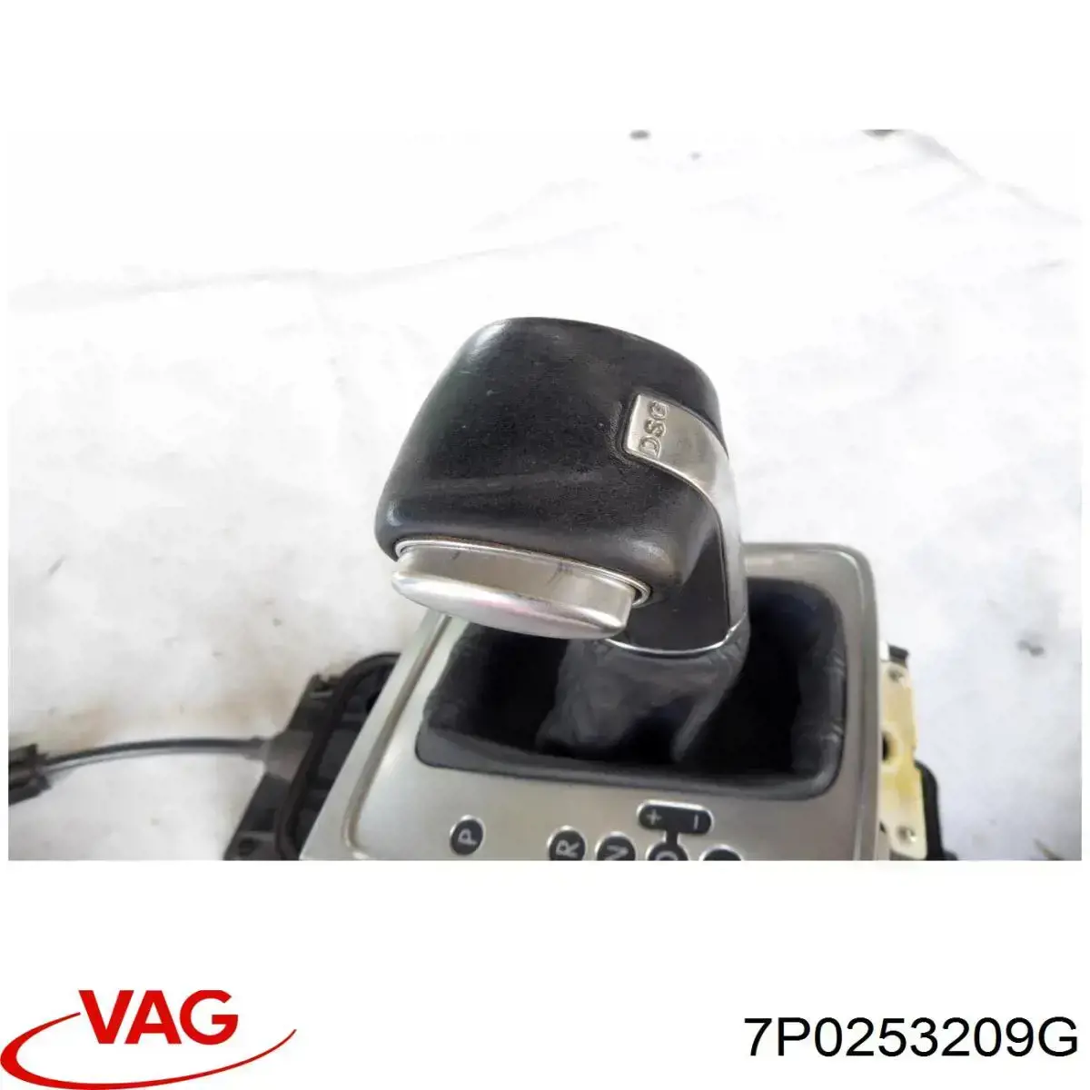 Труба приемная (штаны) глушителя передняя правая VAG 7P0253209G цена, от 38.09 USD