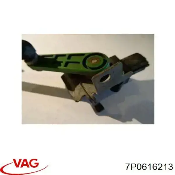 Датчик уровня наклона кузова  VAG 7P0616213