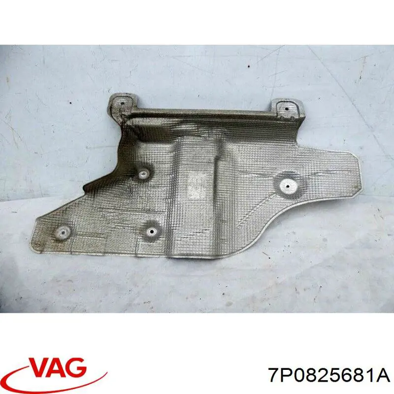 7P0825681A VAG 