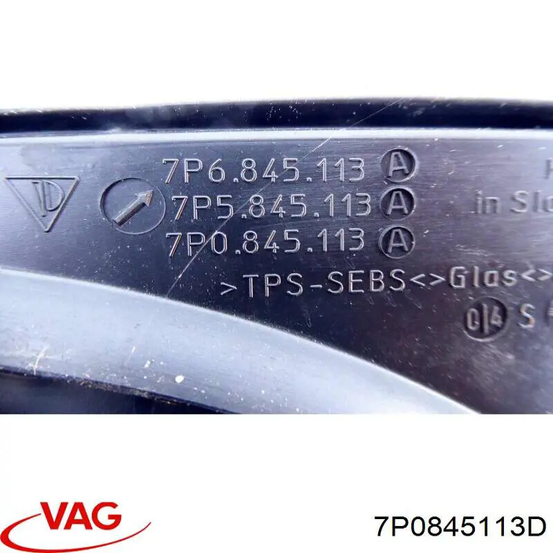 Стекло-форточка двери передней левой 7P0845113C VAG