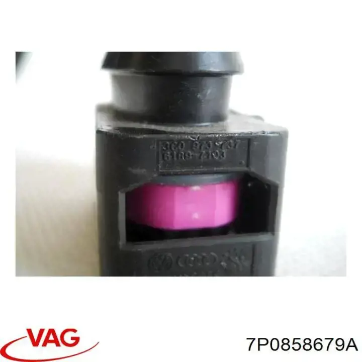  VAG 7P0858679A