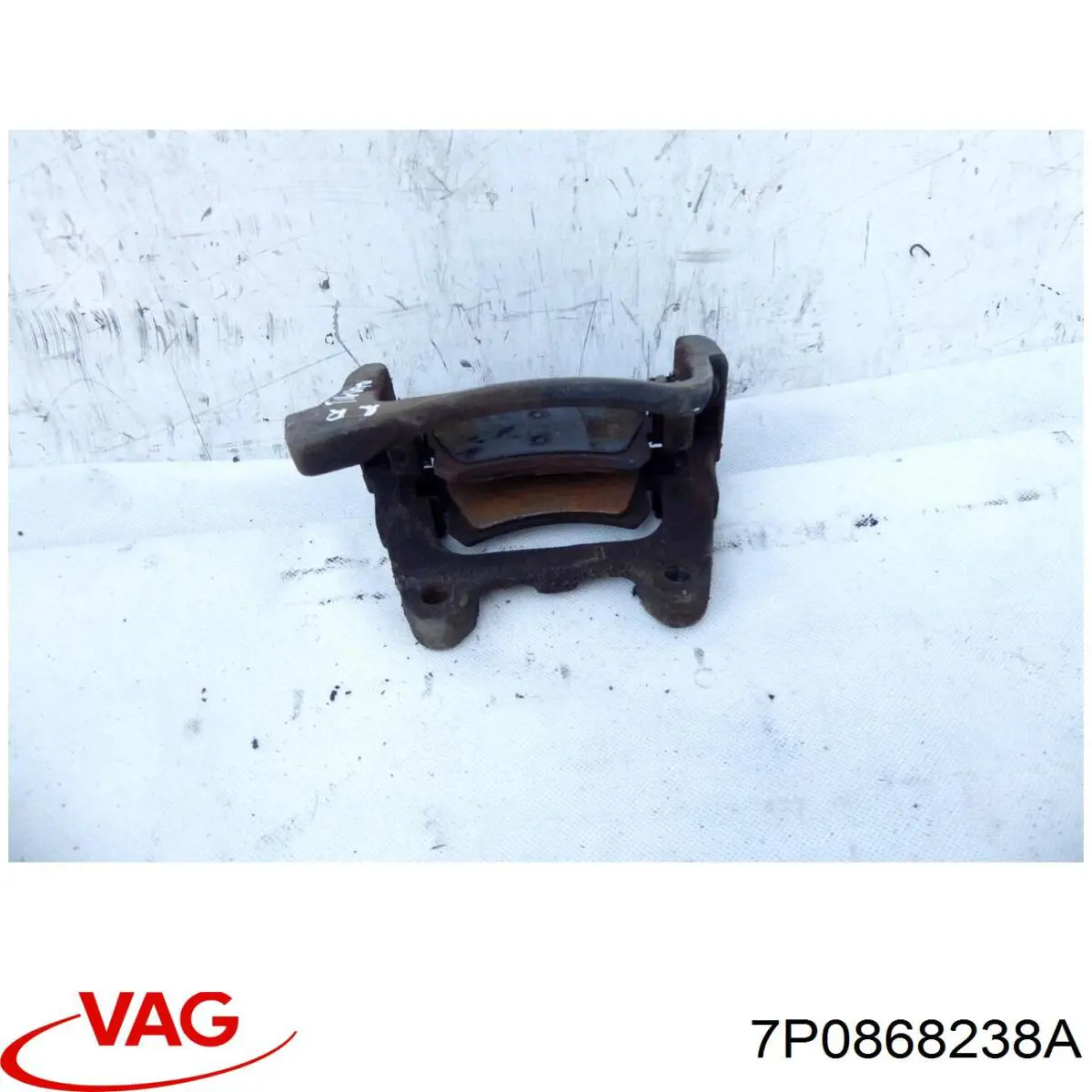  VAG 7P0868238A