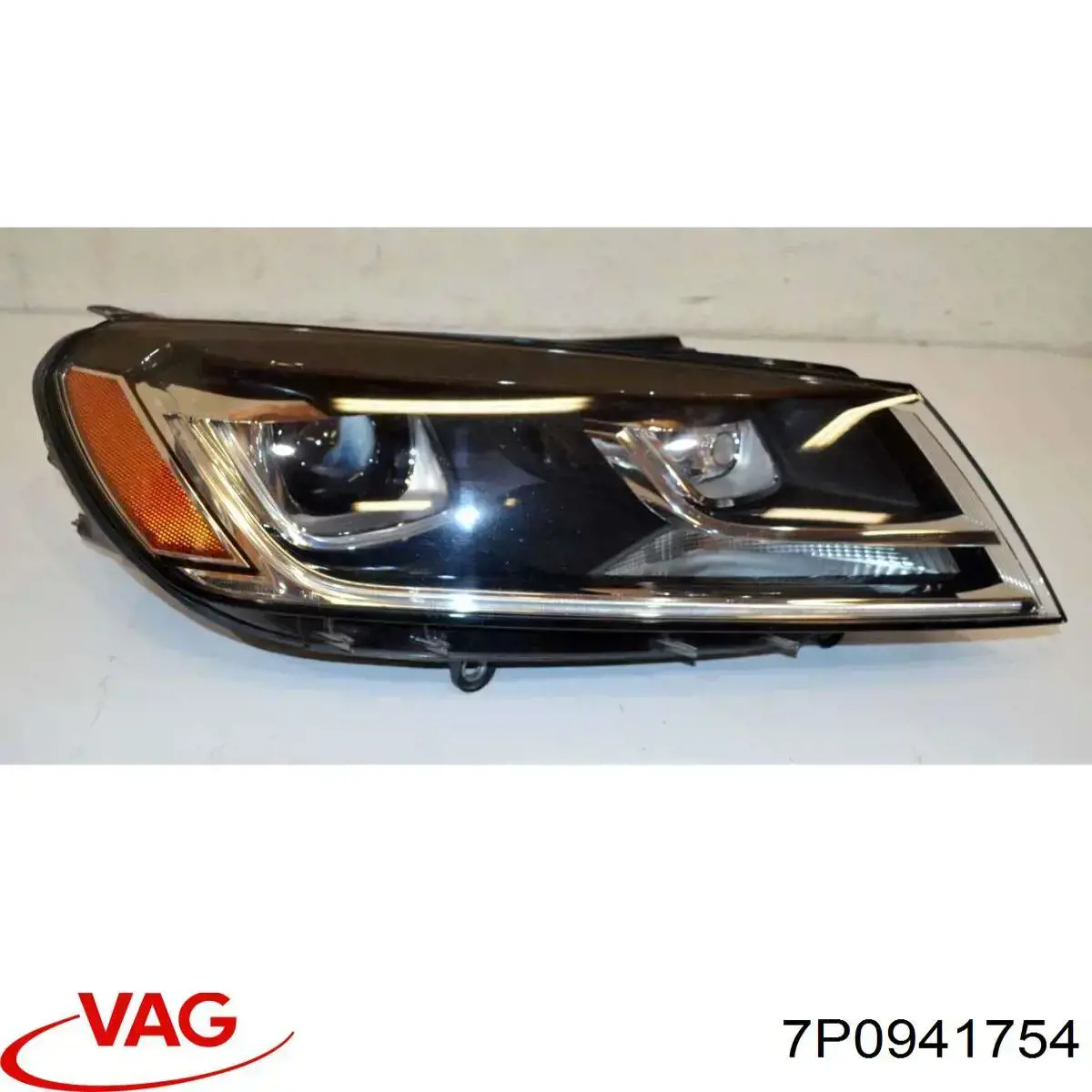 7P0941754 VAG luz direita