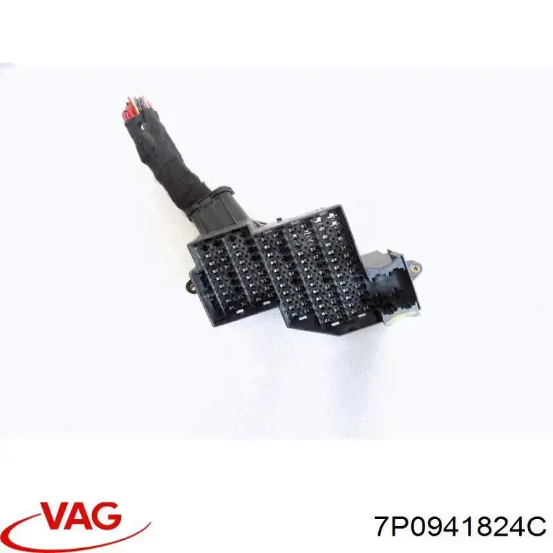 7P0941824C VAG Монтажный блок предохранителей
