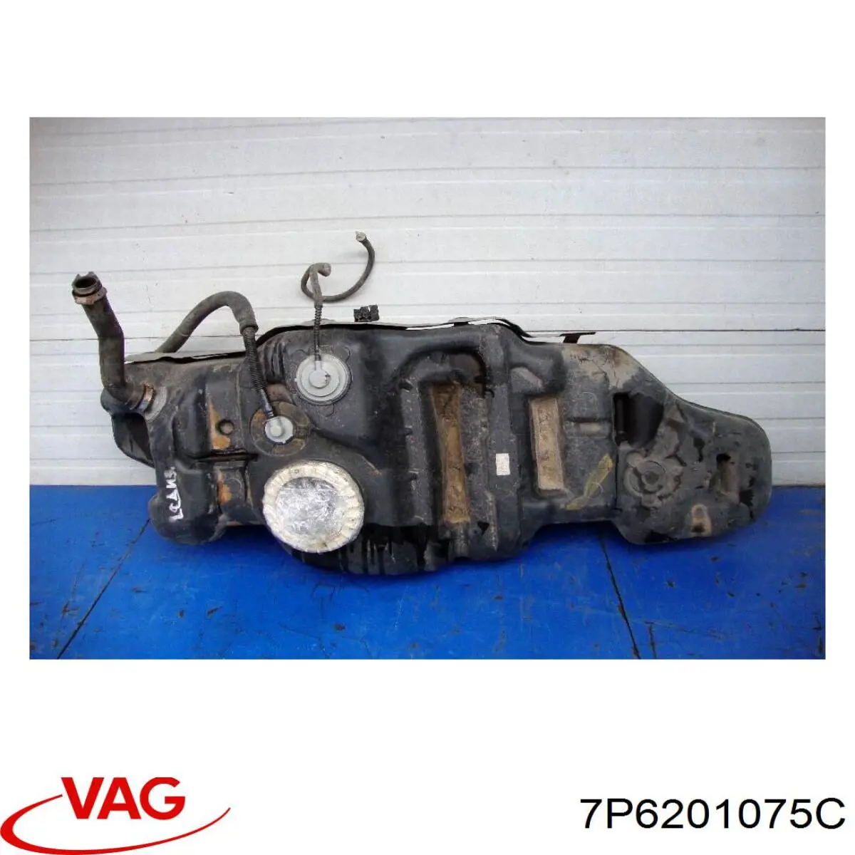 Купить 7P6201075L VAG Танк топливный
