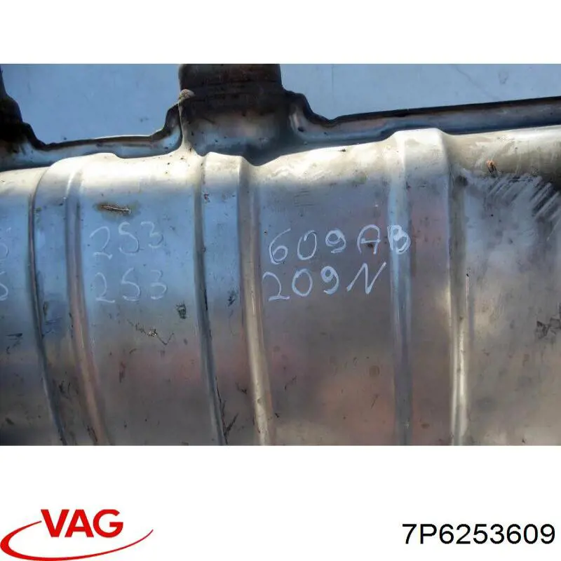 Глушитель  VAG 7P6253609AB
