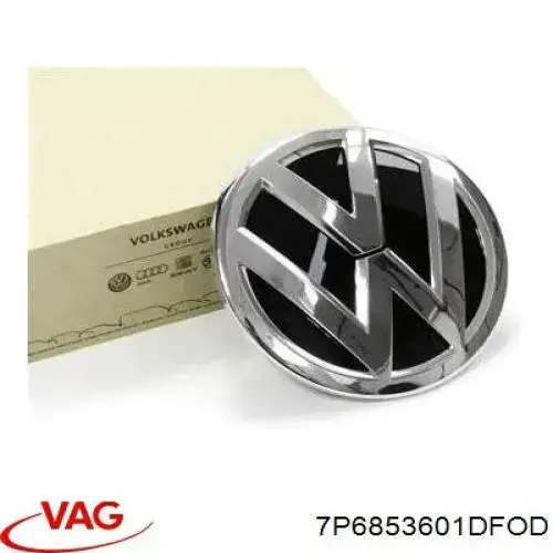Эмблема решетки радиатора на Volkswagen Touareg II 