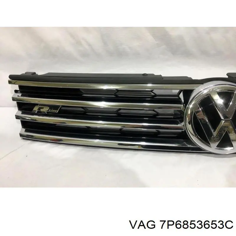 7P6853653C VAG Решетка радиатора