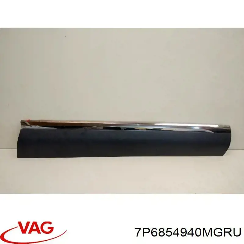 7P6854940MGRU VAG Молдинг передней правой двери