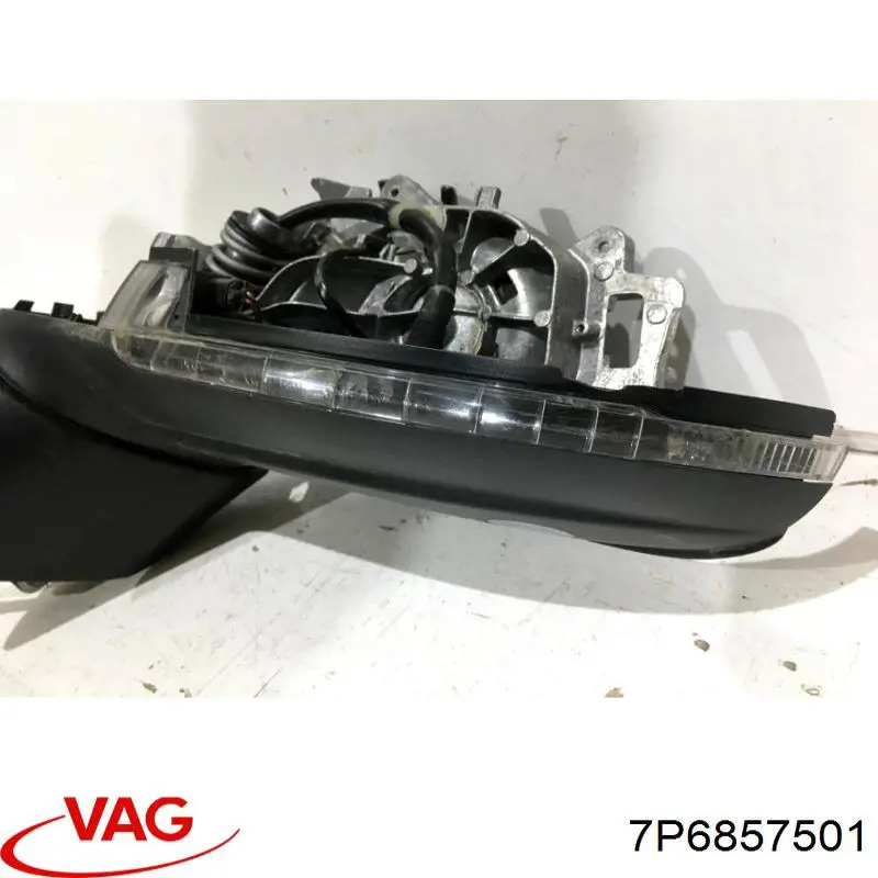 7P6857501 VAG Левое боковое зеркало