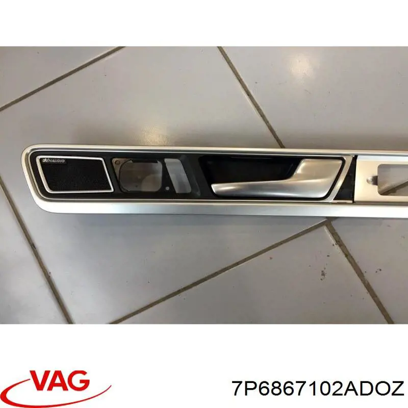 7P6867102ADOZ VAG 