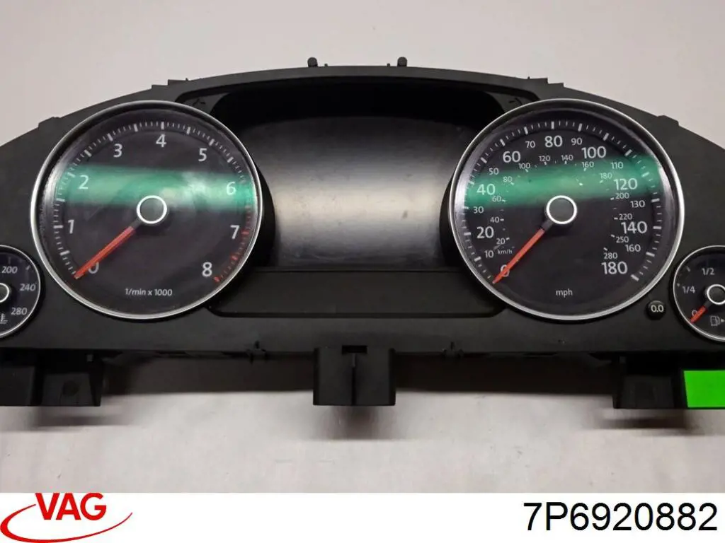 Приборная доска (щиток приборов) VAG 7P6920882 цена, от 63.35 USD