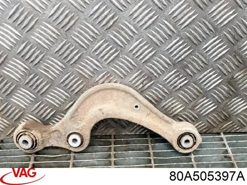 Верхний левый рычаг задней подвески 80A505397A VAG