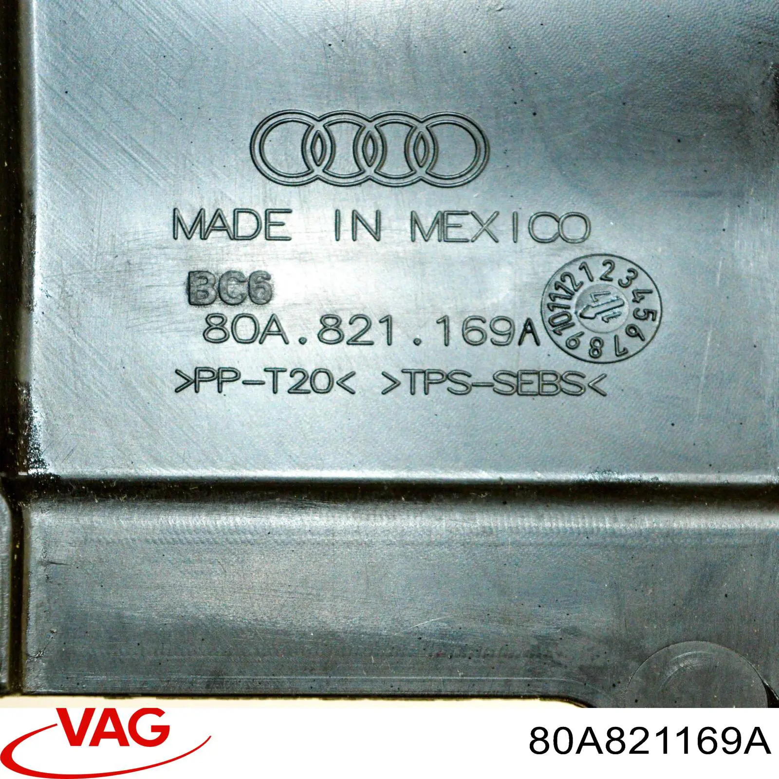 80A821169A VAG Уплотнитель крыла