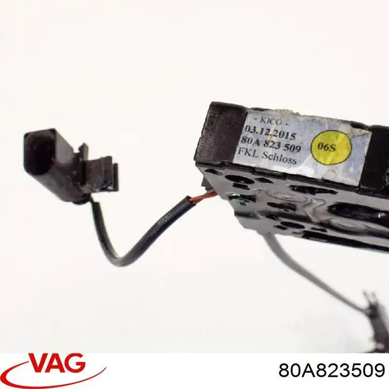 80A823509 VAG Fecho da capota