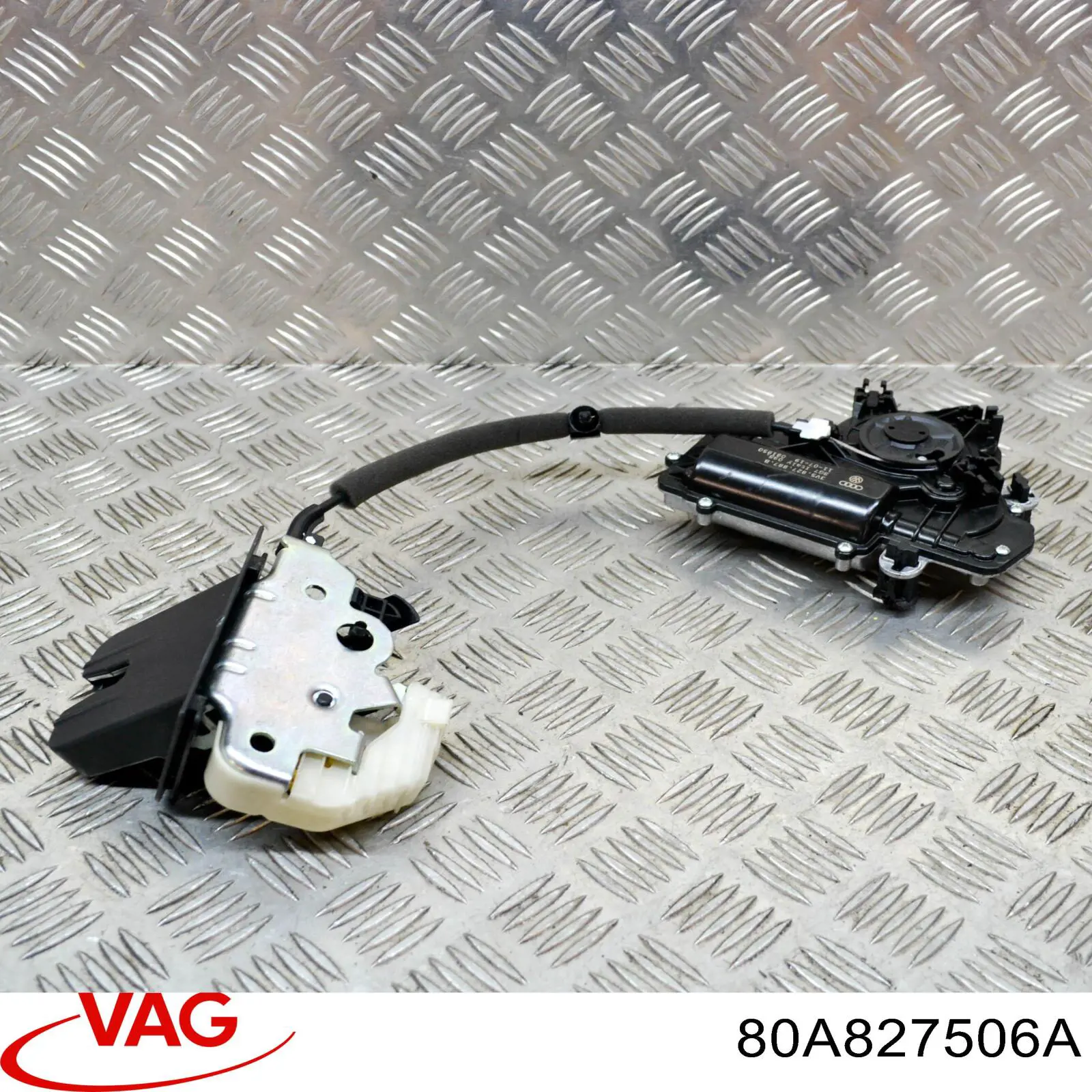 Замок багажника 80A827506A VAG