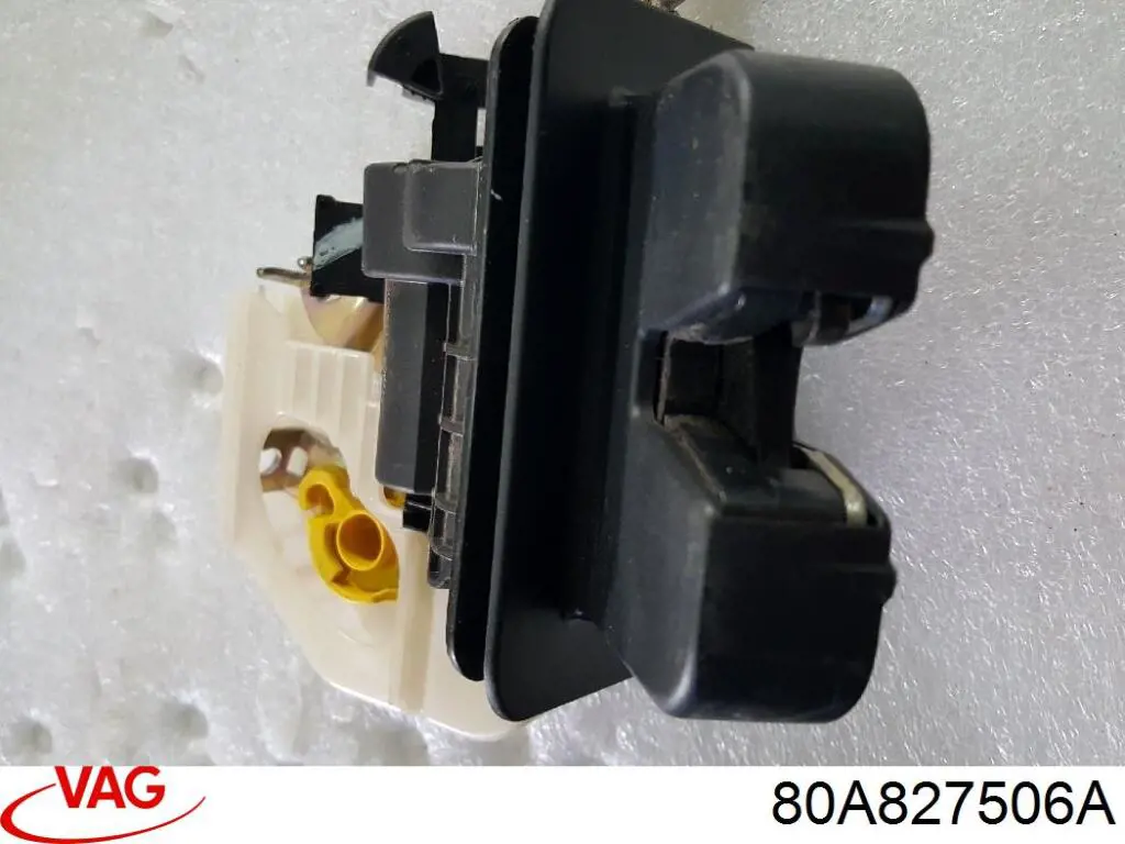 80A827506A VAG Замок пятой двери