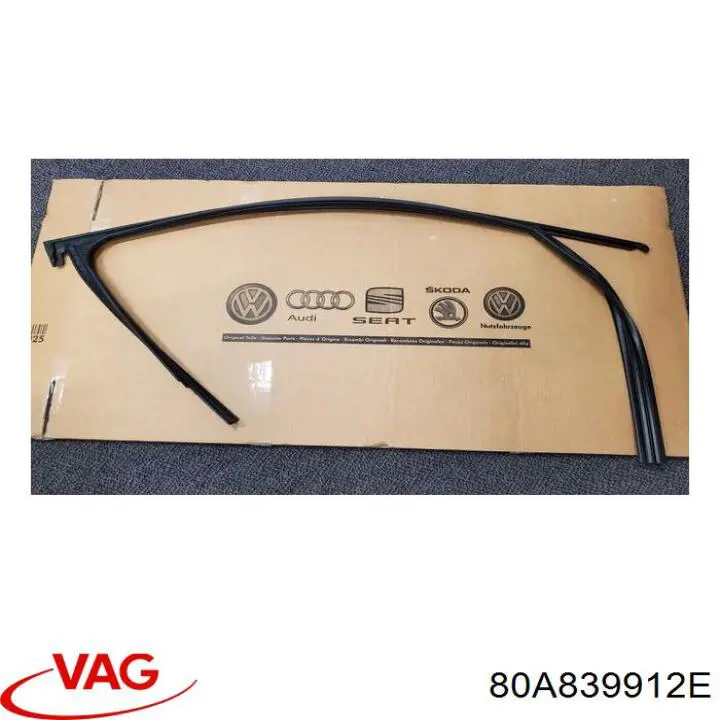 Уплотнитель двери передней (на кузове) VAG 80A839912A цена, от 97.39 USD