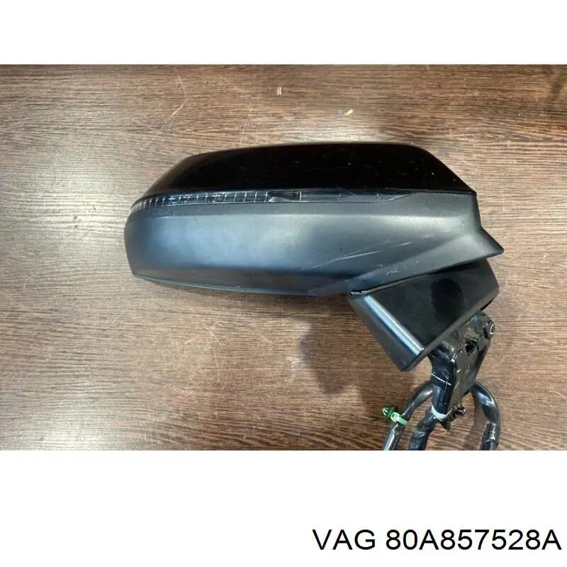 80A857528AGRU VAG Накладка зеркала заднего вида, правая