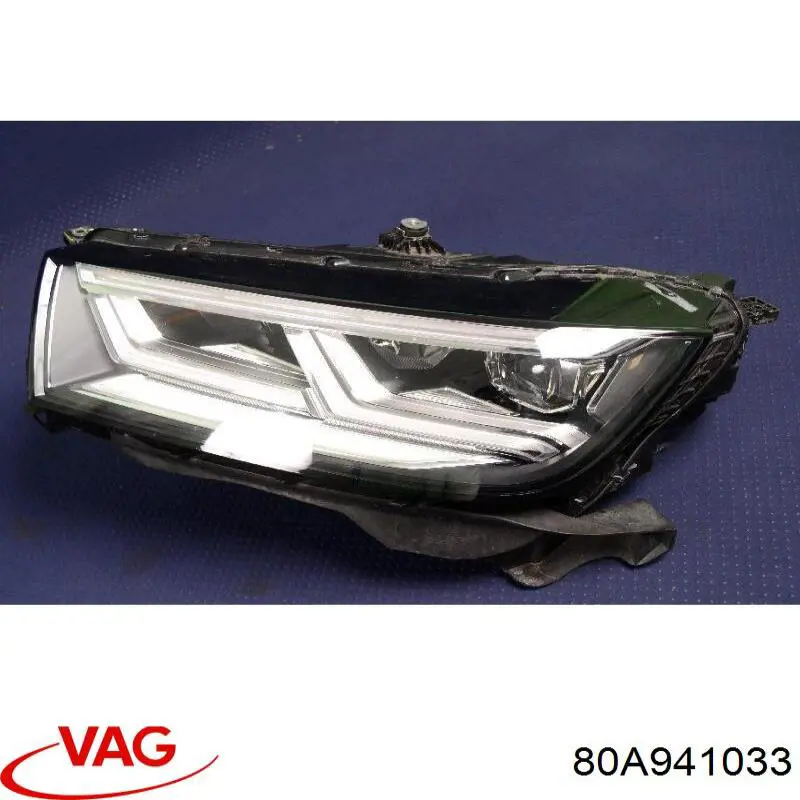 Левая фара 710815019007 Magneti Marelli