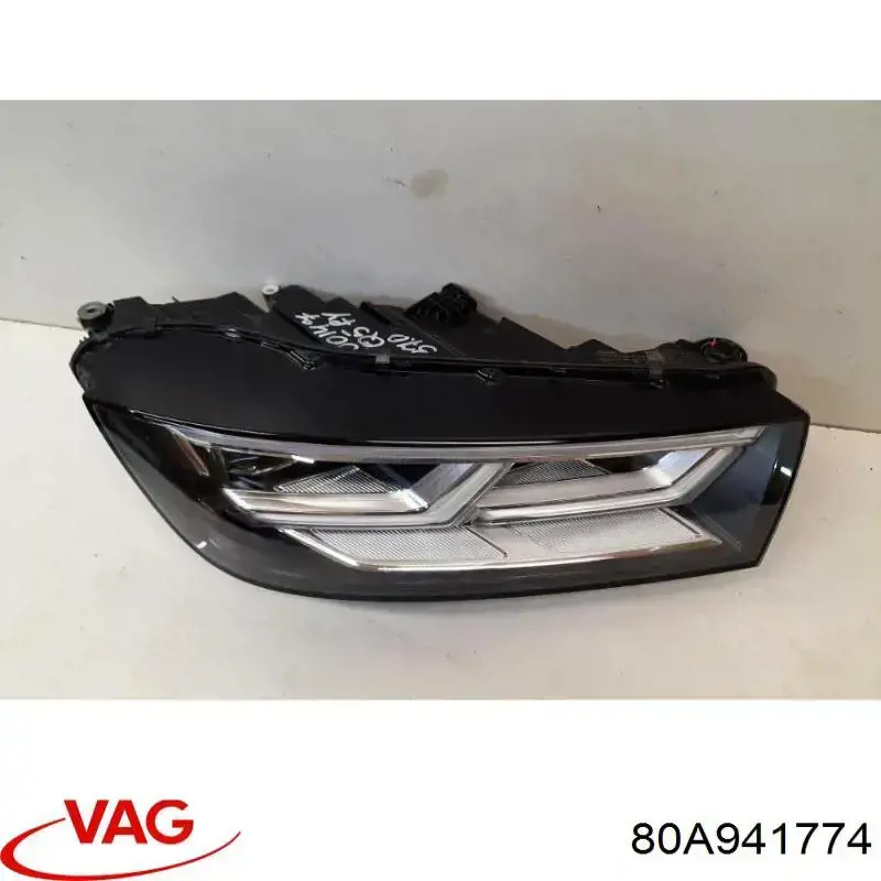 80A941774 VAG luz direita