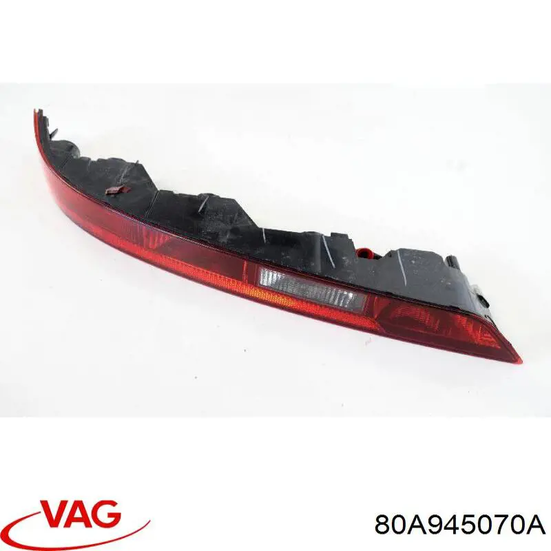 Фара заднего бампера, правый VAG 80A945070A