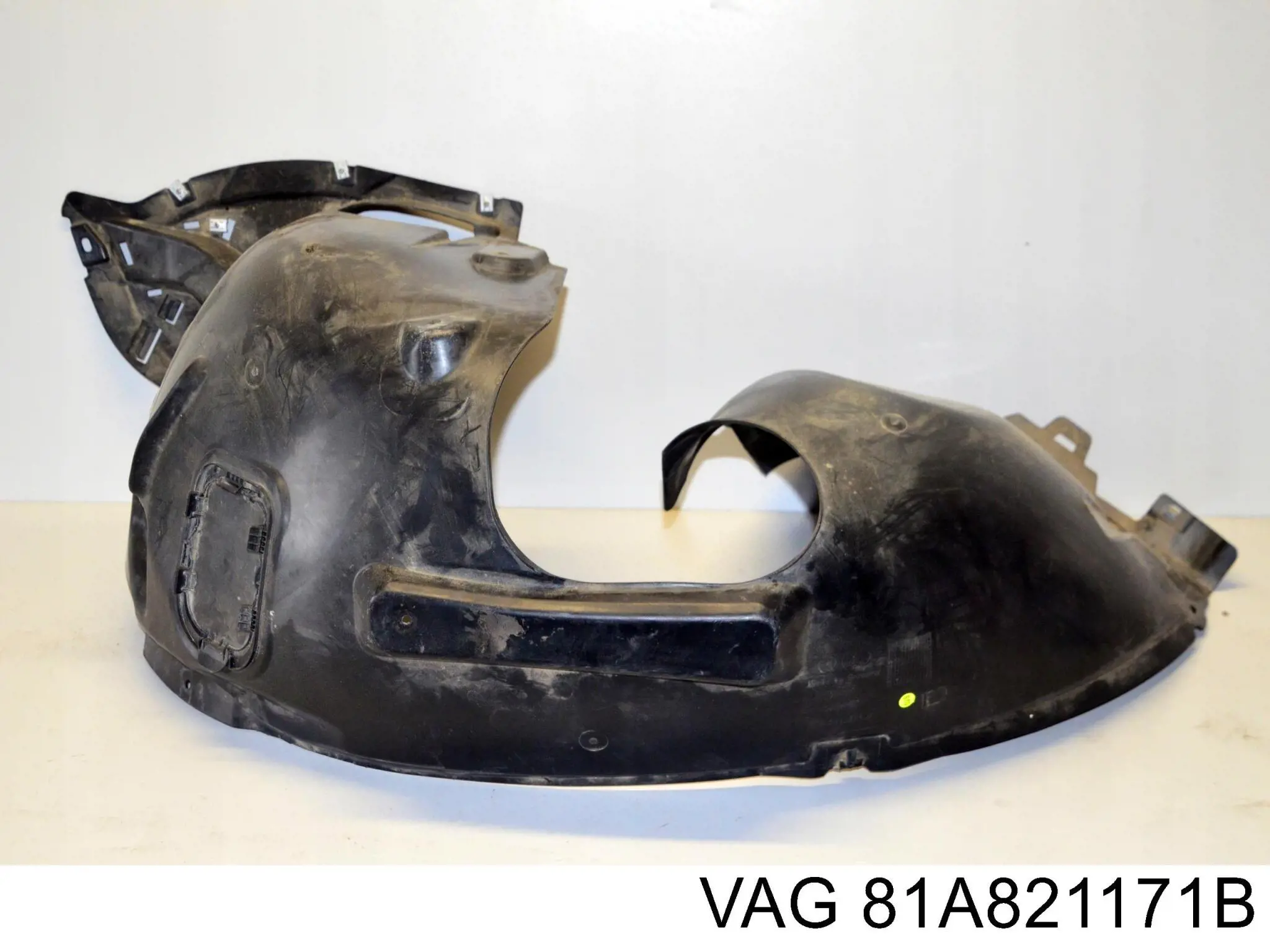 Подкрылок крыла переднего левый VAG 81A821171B цена, от 88.50 USD