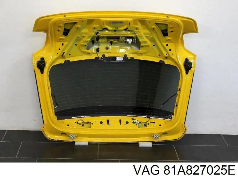 Пятая дверь VAG 81A827025E цена, от 739.28 USD