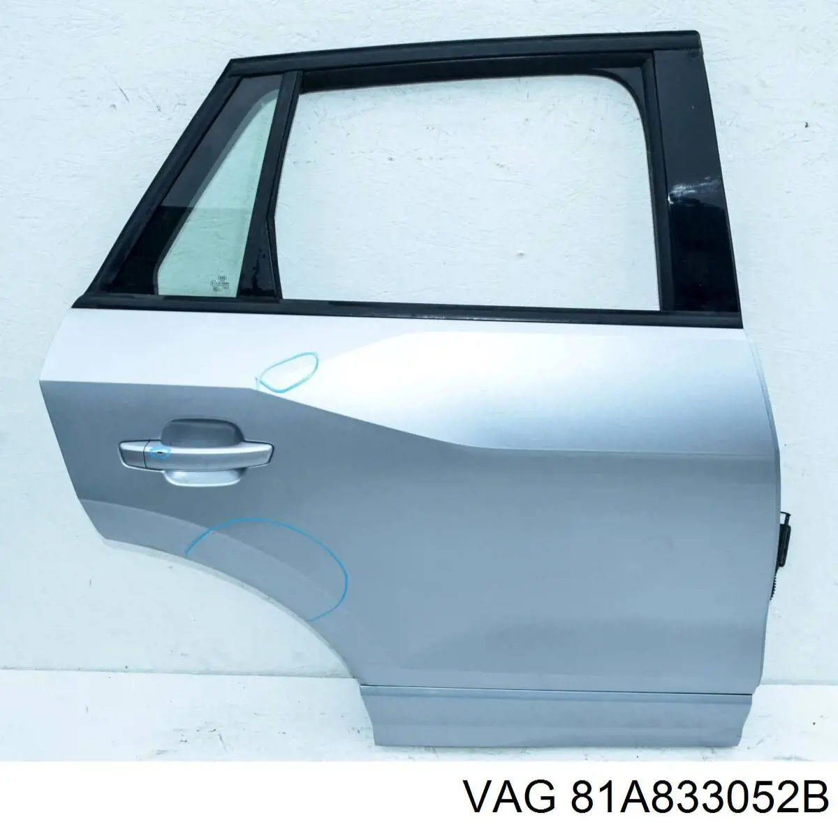 81A833052A VAG porta traseira direita