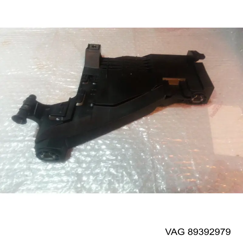  VAG 89392979 цена, от 25.34 USD