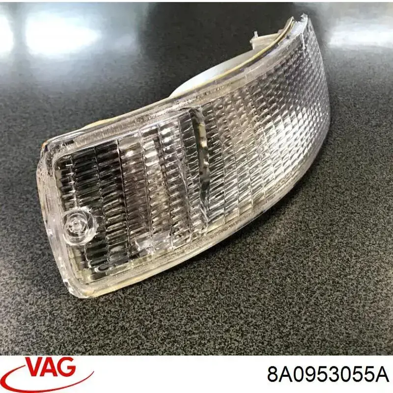 Левый фонарь указателя поворота Magneti Marelli 714019820701