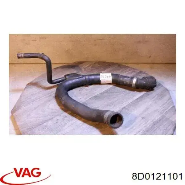 8D0121101 VAG Шланг системы охлаждения