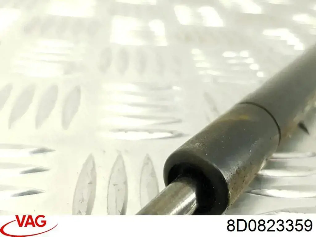 8D0823359 VAG Стойка капота