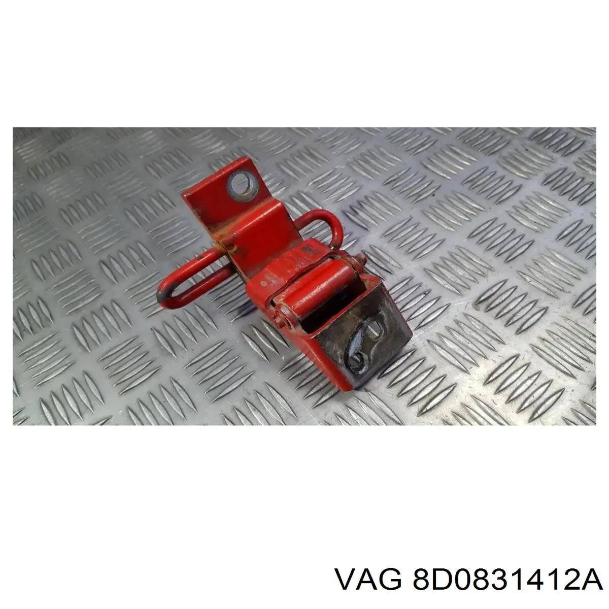Купить 8D0831412D VAG Петля передней двери, правой