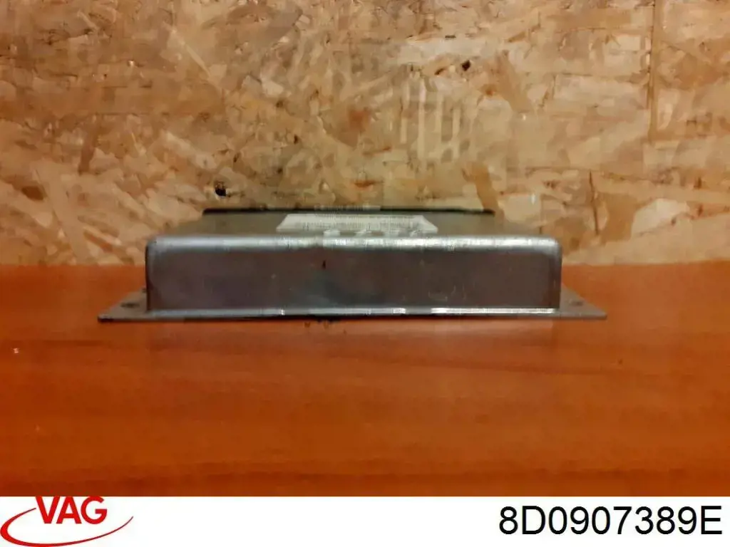Блок управления ESP VAG 8D0907389E цена, от 12.70 USD
