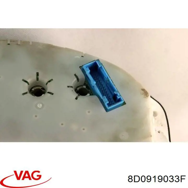 Панель приборов 8D0919033F VAG