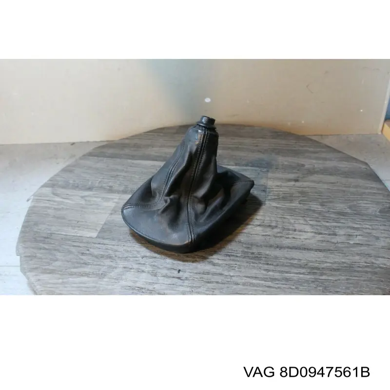 Датчик закрывания дверей (концевой выключатель) VAG 8D0947561B цена, от 2.82 USD
