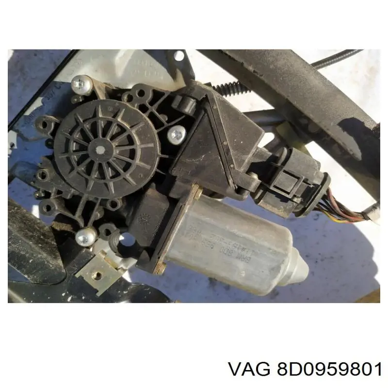 Купить 8D0959801 VAG Мотор стеклоподъемника двери передней левой